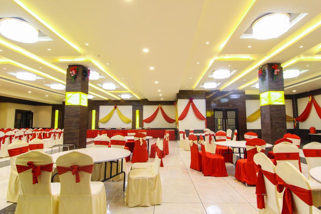Moments Hotel Lucknow Luaran gambar